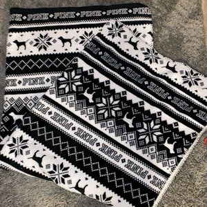 VS PINK blanket